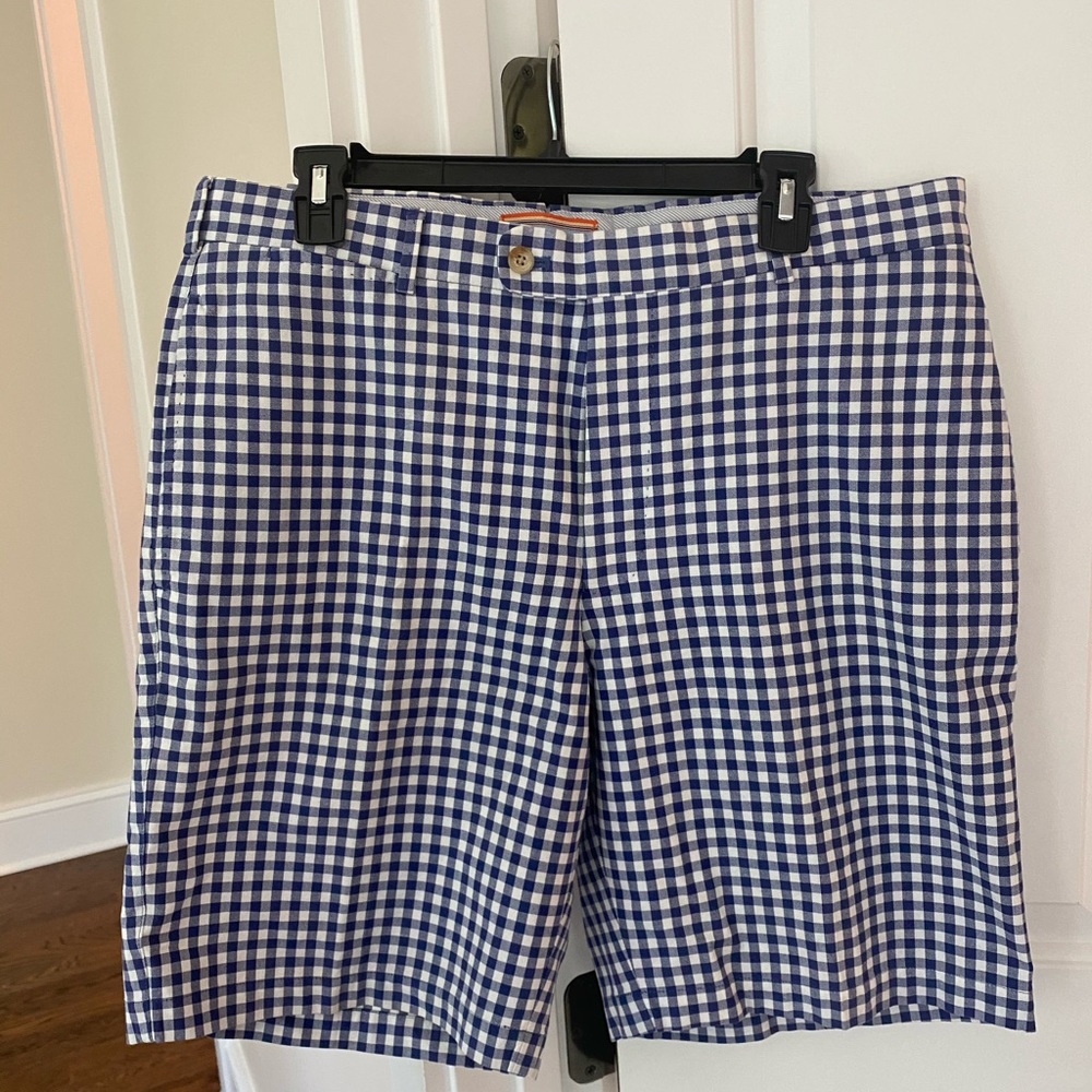 EUC Mens Peter Millar checked shorts, size 34